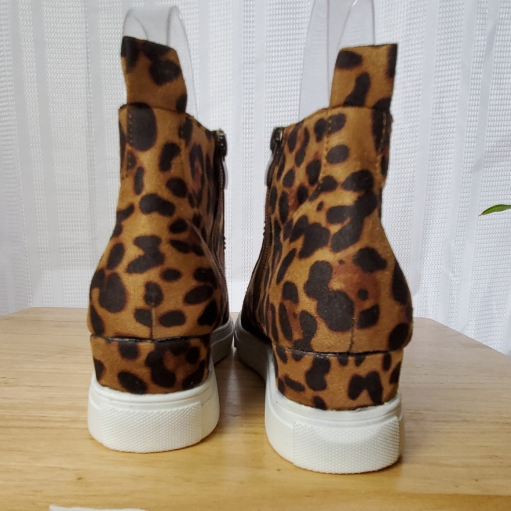 HOST PICK!! TRENDY LEOPARD HIGH TOP WEDGE SNEAKERS - Picture 7 of 7